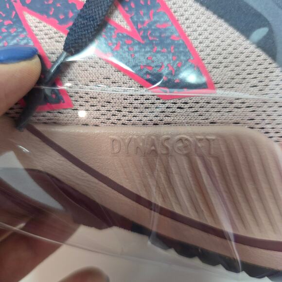 New Balance Sz8.5 Dynasoft Nitrel V4 Trail Running Shoes Ws. Pink n Navy. Active - Picture 13 of 13